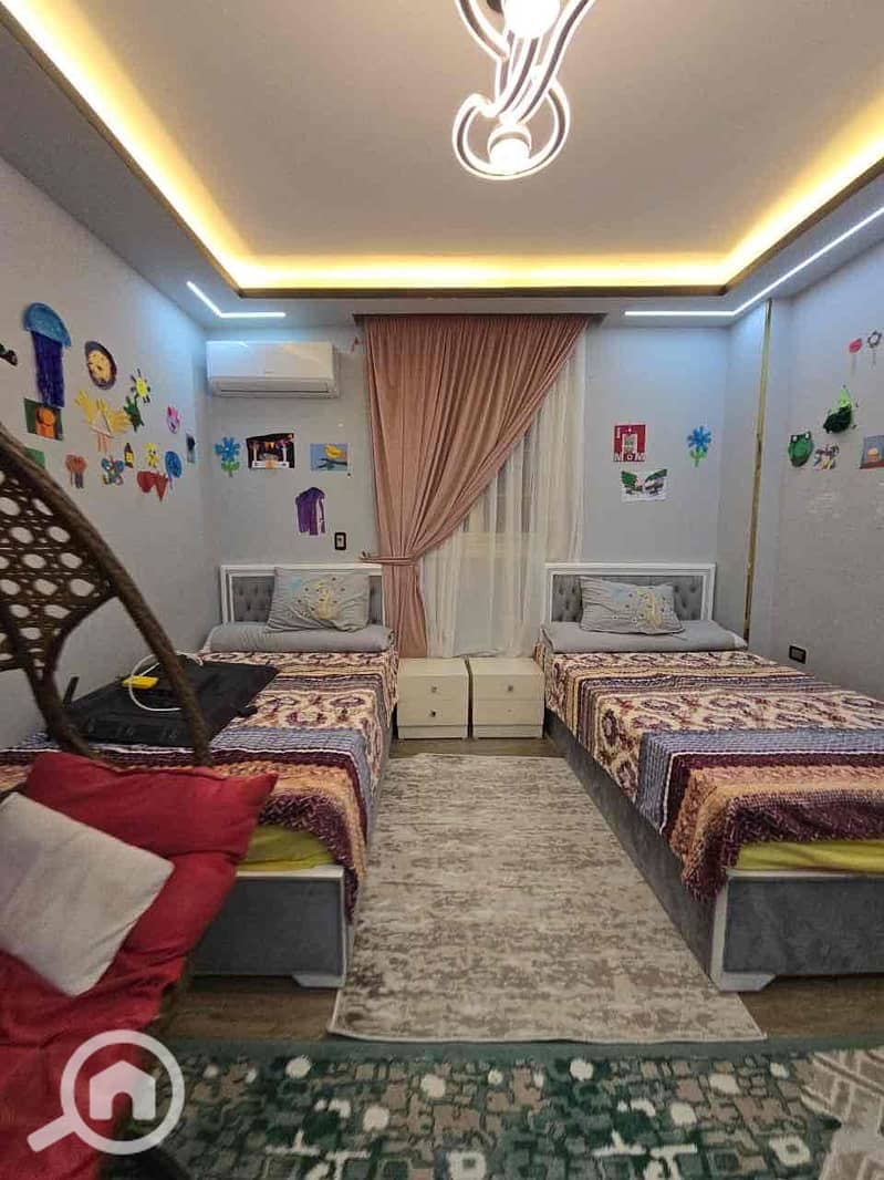 18 e18d9c5f-2c03-4002-ad54-73d54f2fe512. jpg