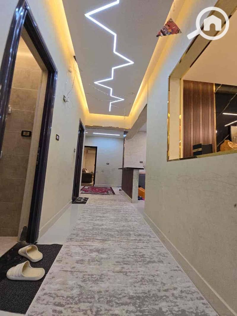 21 1fb59fc0-8458-4d43-a1c8-7471f33ff417. jpg