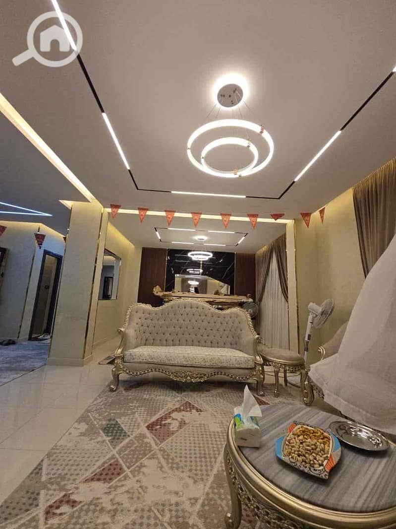 22 5b20ff7c-6e45-442a-a354-fd0630a7b53a. jpg