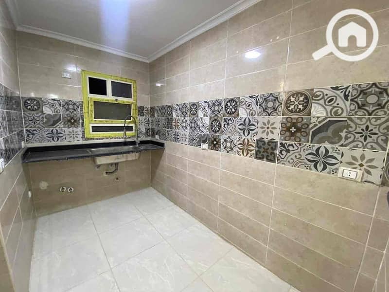 4 a32e22a9-6b19-42b6-a923-677b9e9431ba. jpg