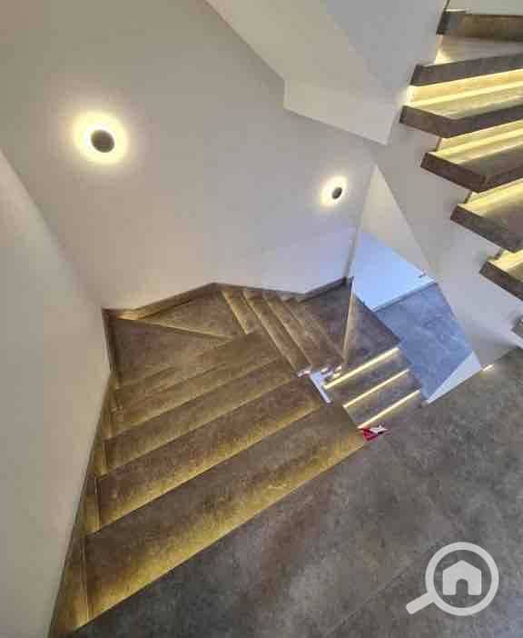 3 585d4df8-9b98-4f10-b772-3ba674e7d427. jpg