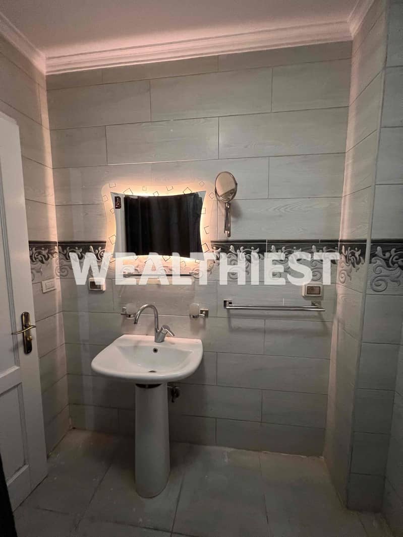 6 de7c8acc-dcab-47d4-bdfd-4d150ed29562. jpg