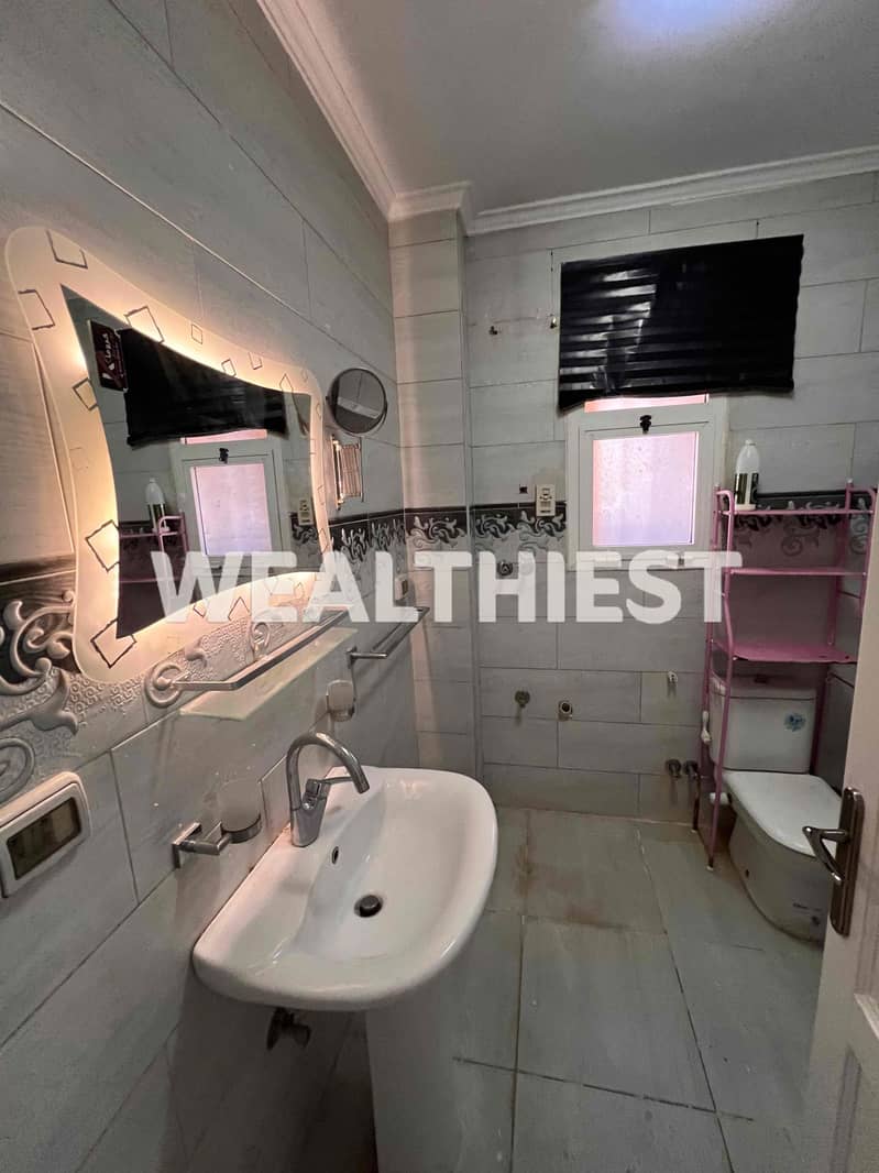 12 1b6cdc1e-7049-4bf0-a157-2975397f1d01. jpg