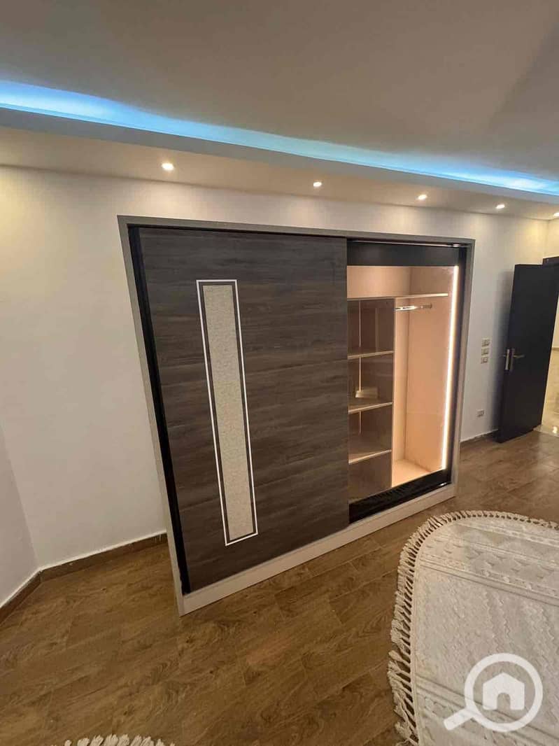 16 f4db0fef-1c46-456f-83f5-2db41b8dff7a. jpg