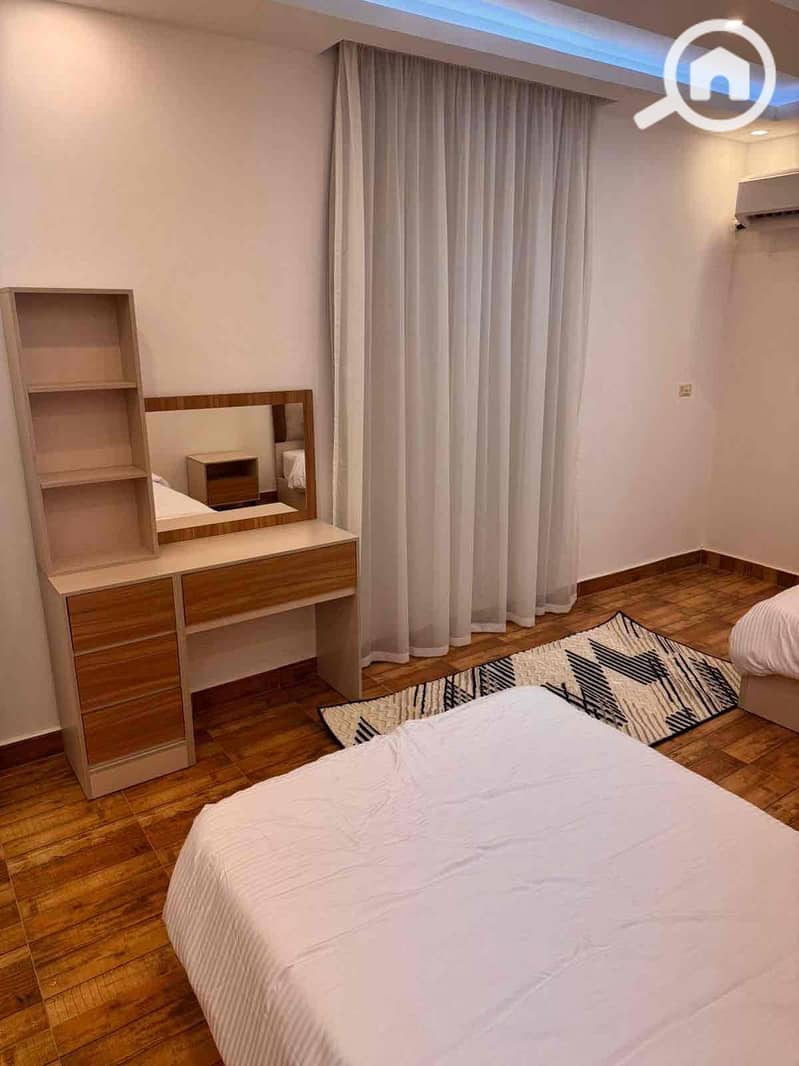 23 ea0f8f81-edf1-40d4-ae7c-f7ca5e560cfe. jpg