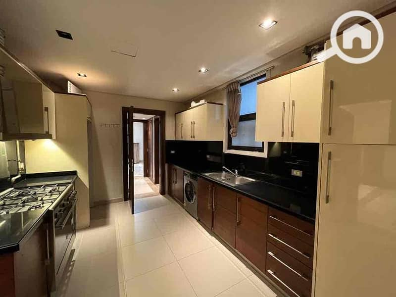 9 eb860f17-0ce6-4add-b3c4-03fd6388f458. jpg