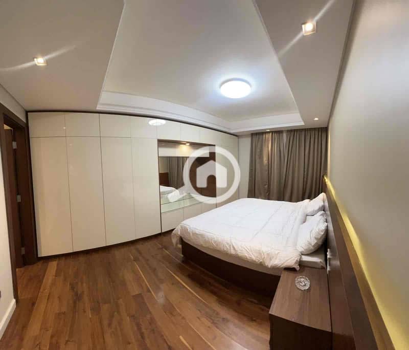 13 a28c2802-f9e3-4c92-aa1f-578b3eae494b. jpg