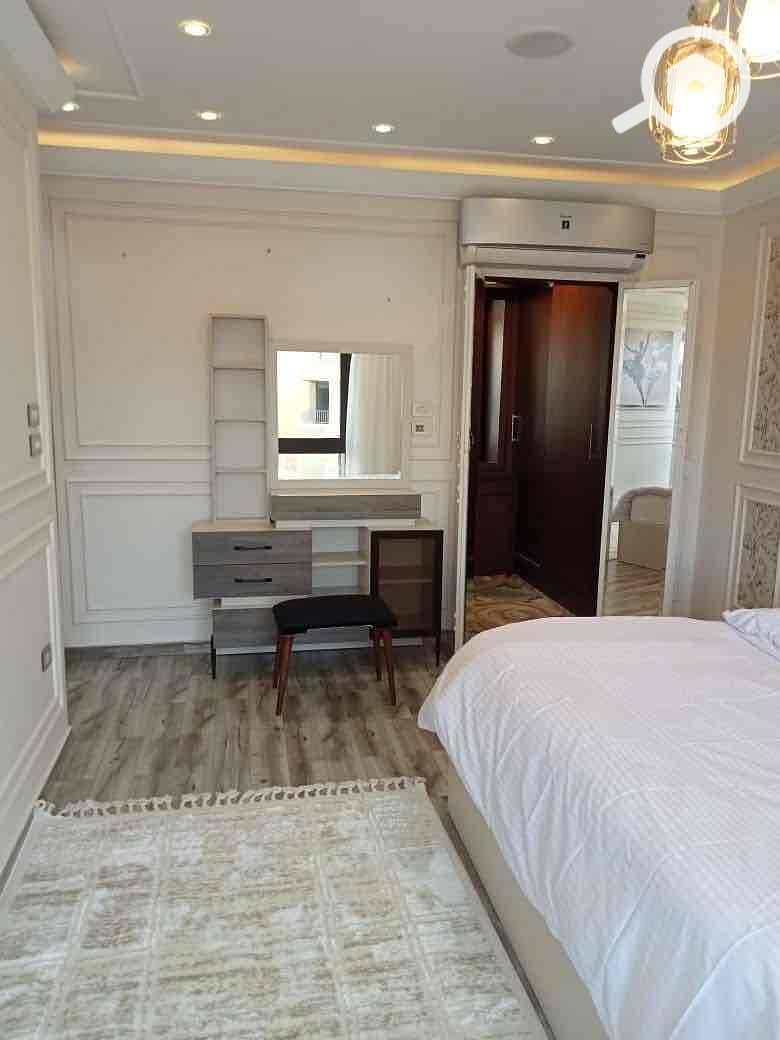 14 526f5055-df2c-4f8d-8aa9-d3399e507fa8. jpg