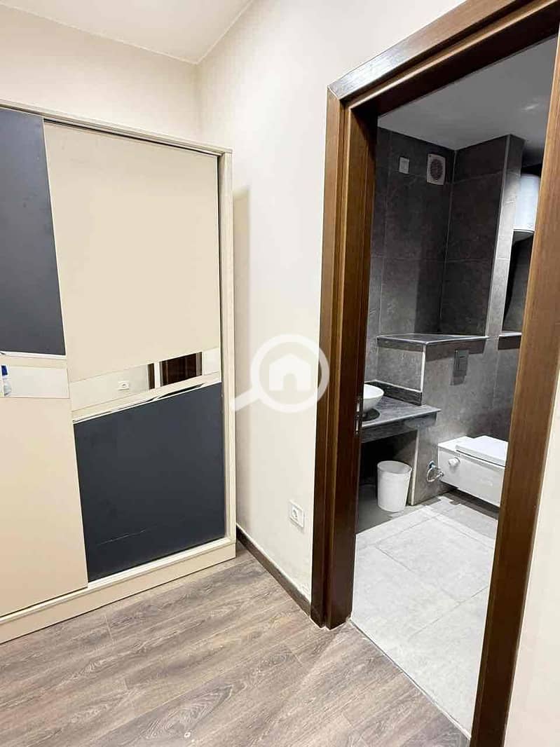 6 b3c50111-758e-49ca-b503-c54d467c9330. jpg