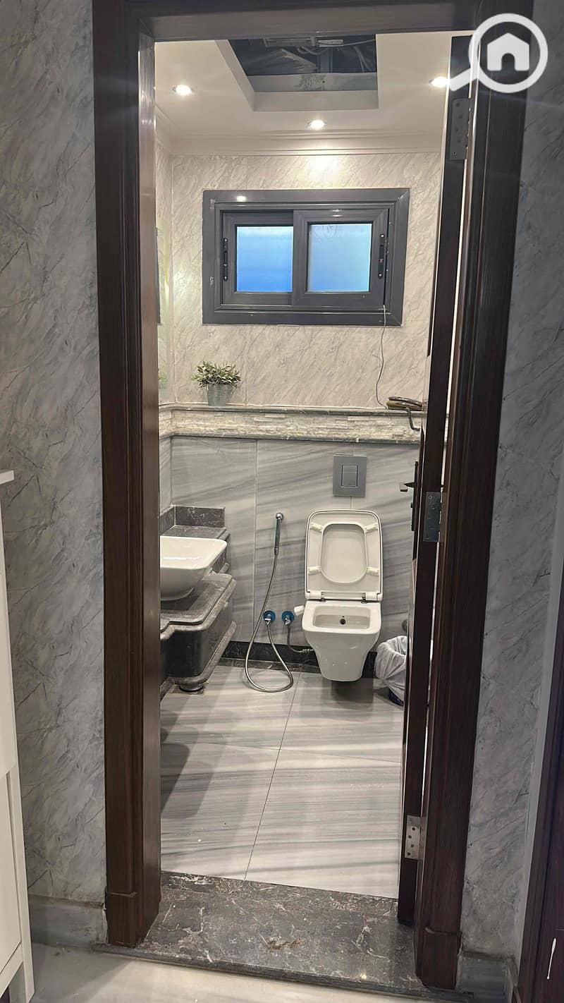 22 F62B833E-5A70-4641-8583-DB5EA9A48644. jpg