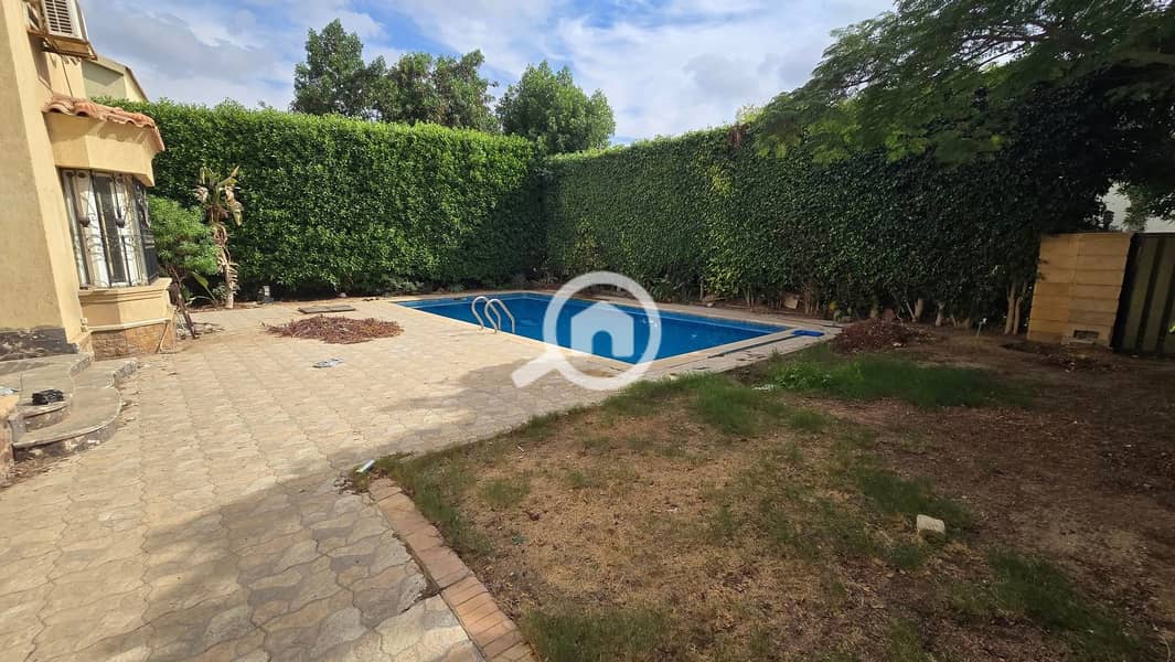 15 581842278_1275442511274105_8380403206304340353_n. jpg