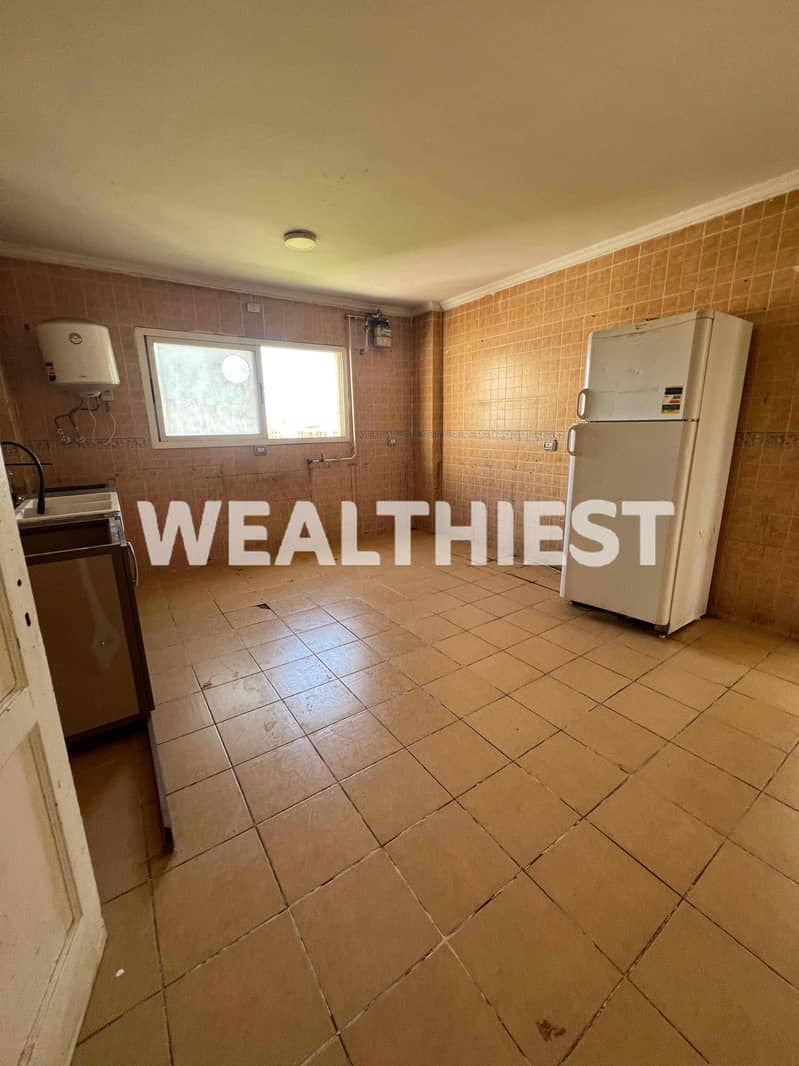 5 76ddfde1-48ba-41fb-9468-a9005d4bef7f. jpg