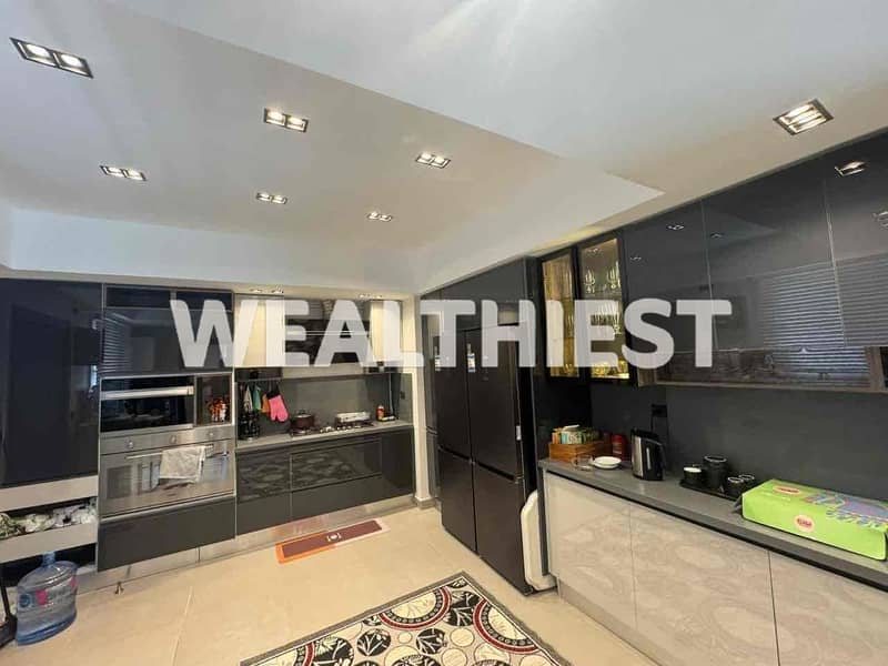 6 6d046bae-b93e-4e4e-a82b-8752de88d3d4. jpg