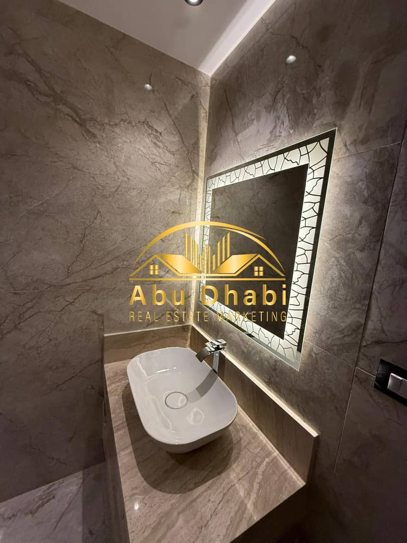 9 532d0af7-21d2-48f4-95f0-00c78501af6b. jpg