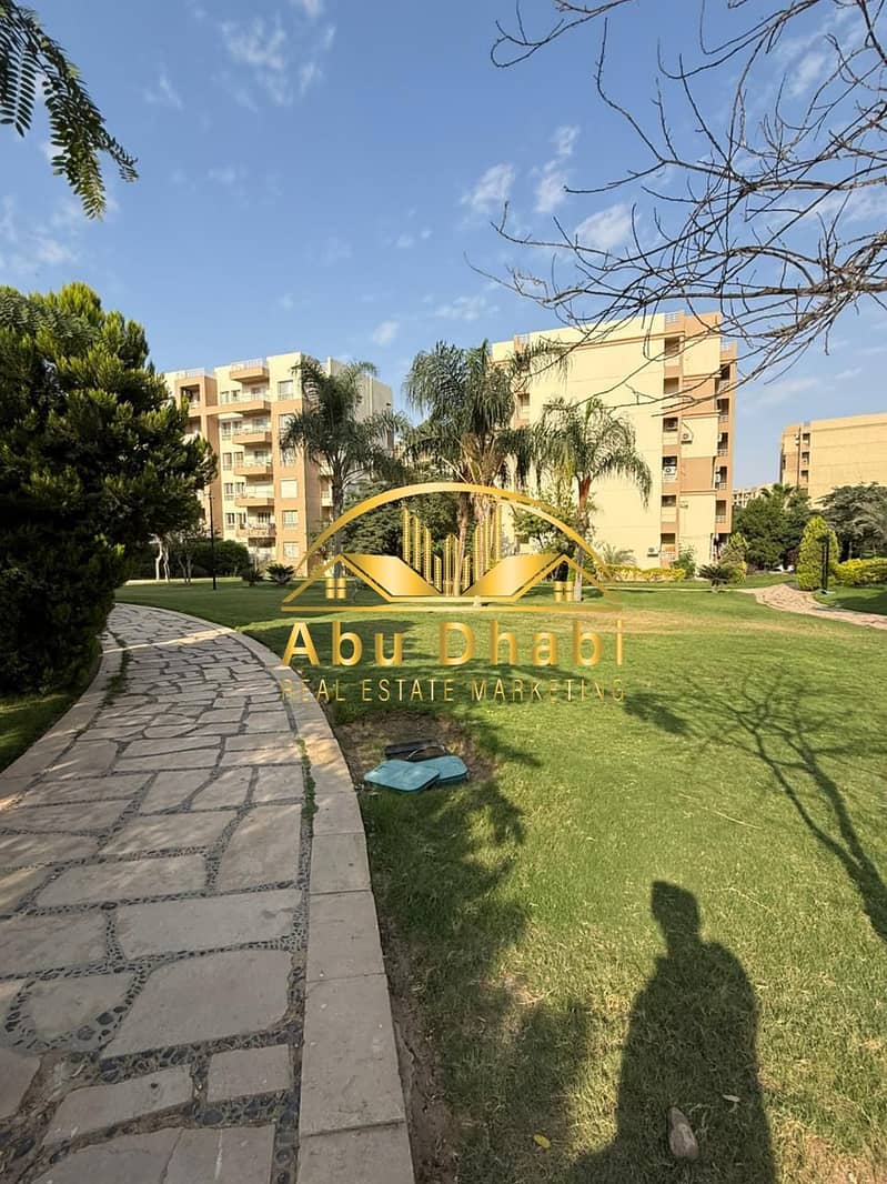 14 29da30c9-9ebf-45c8-9b8f-b6331e568df8. jpg