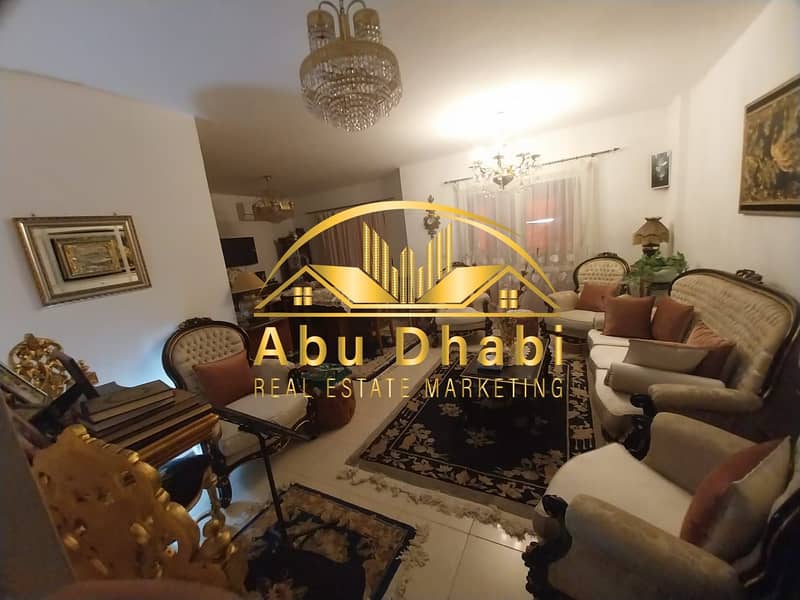 2 e7691aa0-fd10-4492-8ef1-66d20cccb2ff. jpg