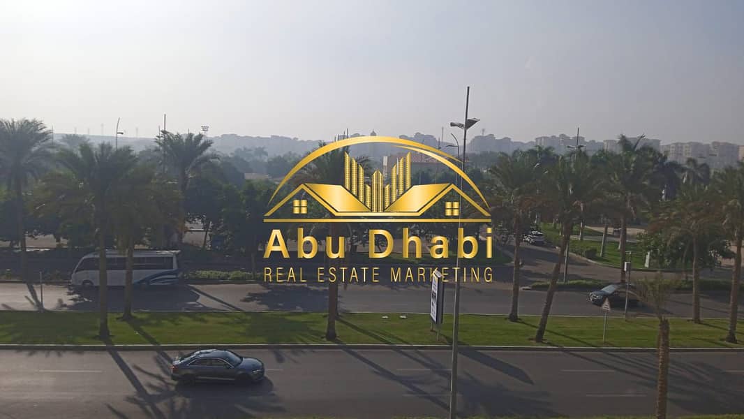 4 85a8eb22-6a99-44a4-add4-835aeb3e3f76. jpg