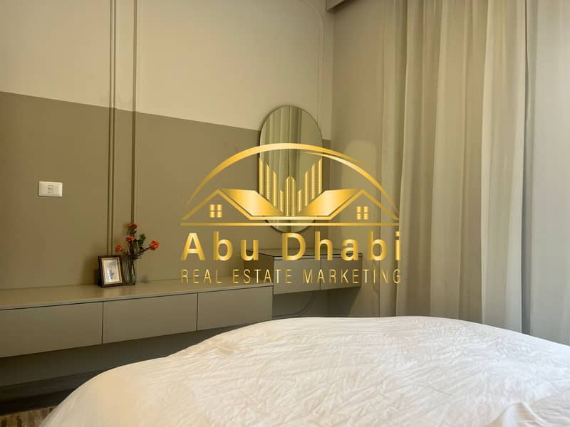 10 b3714a49-2a0d-493d-bac9-868c0f806860. jpg