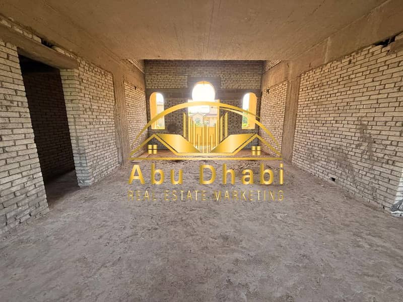 6 568046771_807618365348395_6482000606039242105_n. jpg