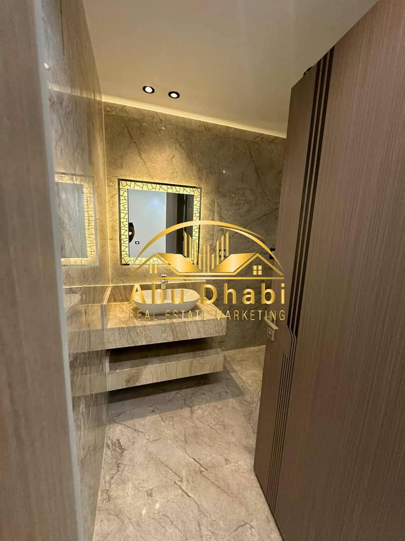 2 da4bb789-2579-42c7-a434-1cba63b3efdd. jpg