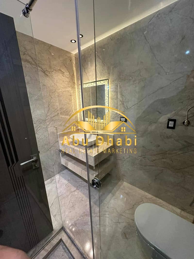 6 0b95b9c4-23d7-4e76-bd97-e4b31bb4a79f. jpg