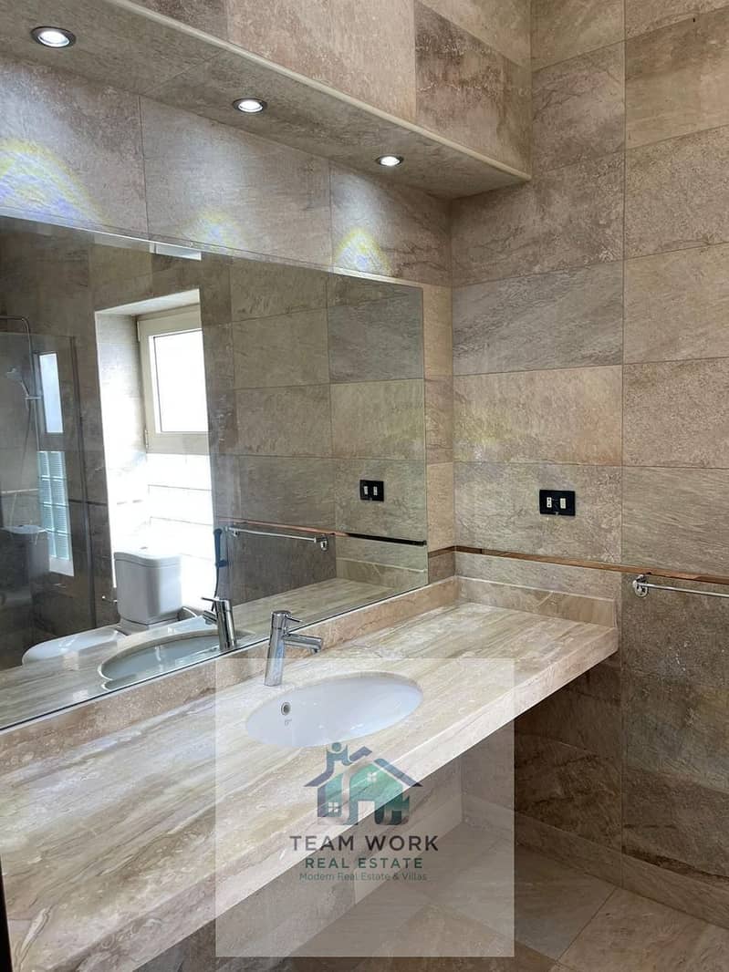 21 WhatsApp Image 2025-11-13 at 8.16. 44 PM (3). jpeg