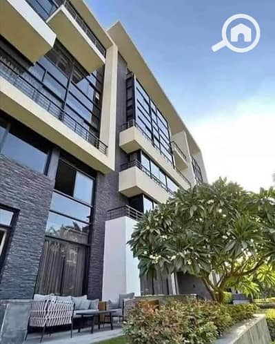 4 Bedroom Penthouse for Sale in New Cairo, Cairo - 577669600_2945065242549607_311517002661226034_n. jpg