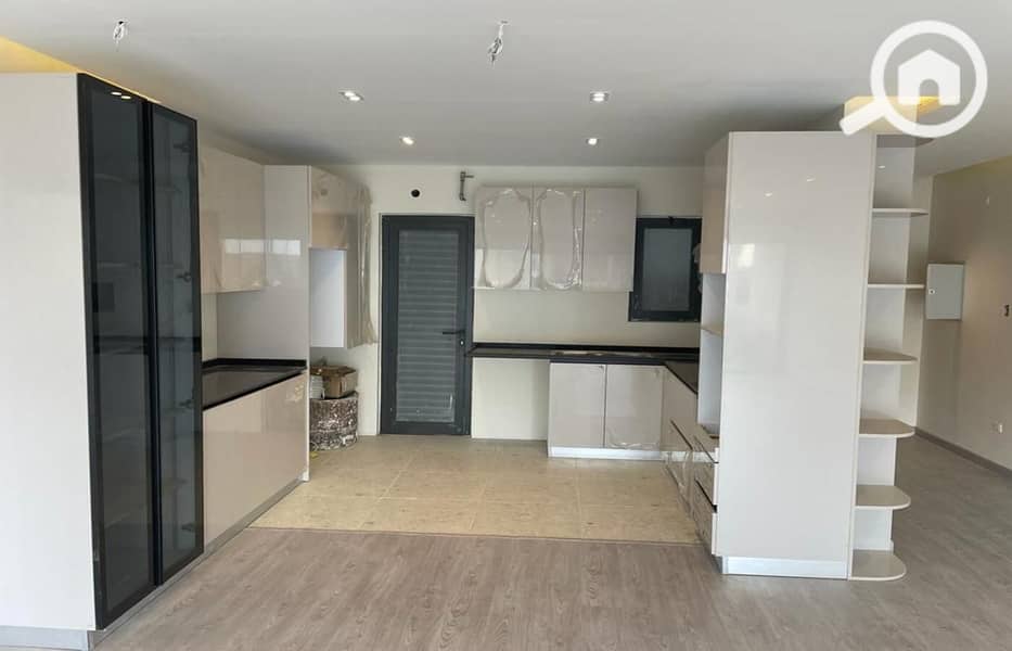 3 aafe1ba3-cdea-46ca-8b09-8250728e6f11. jpg