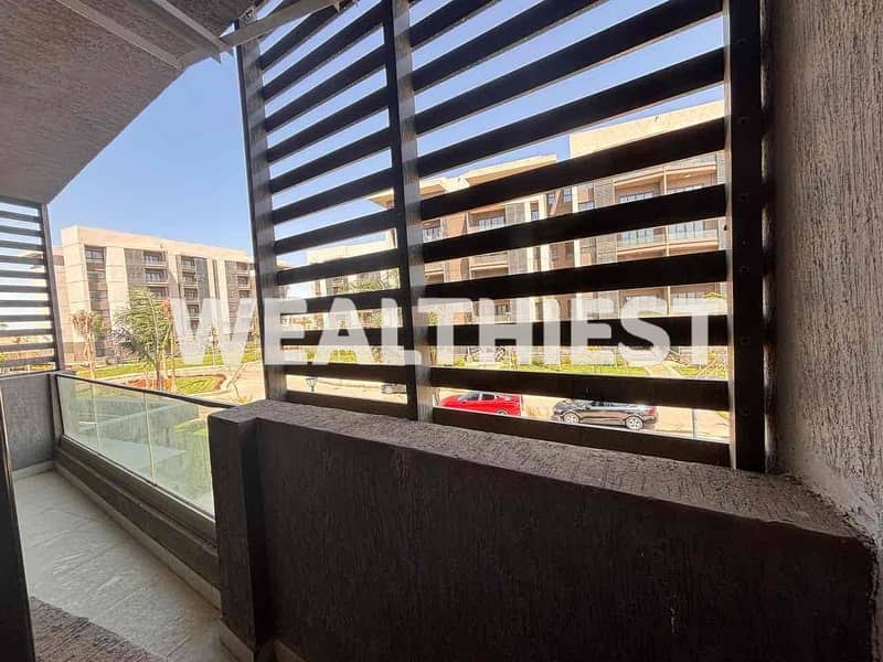 8 ec8ef10e-a105-4f07-a38f-0189e2aa9fc6. jpg