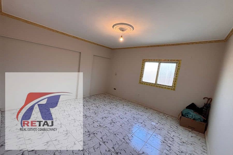 6 c154b6d8-ad25-476a-9e5a-468083231061. jpg