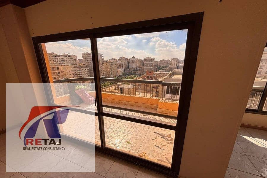 8 4fcc5be7-c2bc-49bc-9598-ce49e6f190f0. jpg