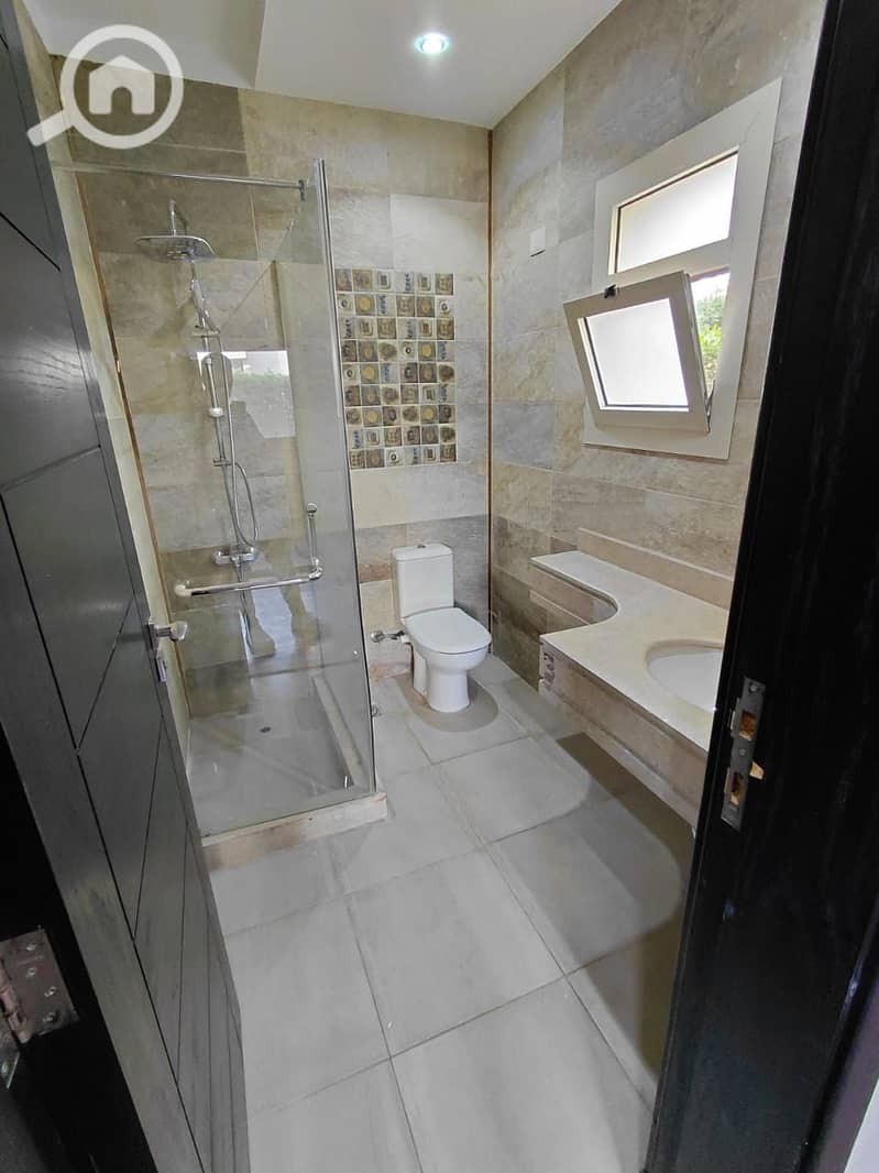 8 WhatsApp Image 2025-11-05 at 6.19. 34 PM. jpeg