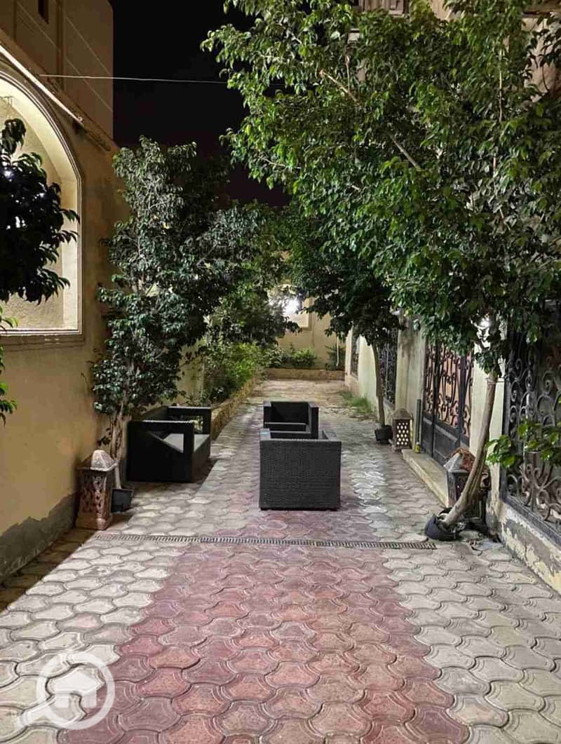 1000324181. jpg 1000324181. jpg