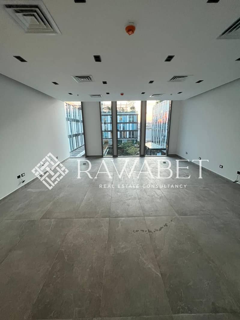 3 WhatsApp Image 2025-11-14 at 6.20. 16 PM. jpeg