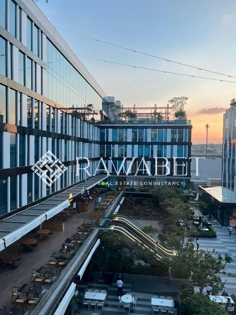 4 WhatsApp Image 2025-11-14 at 6.20. 15 PM(2). jpeg