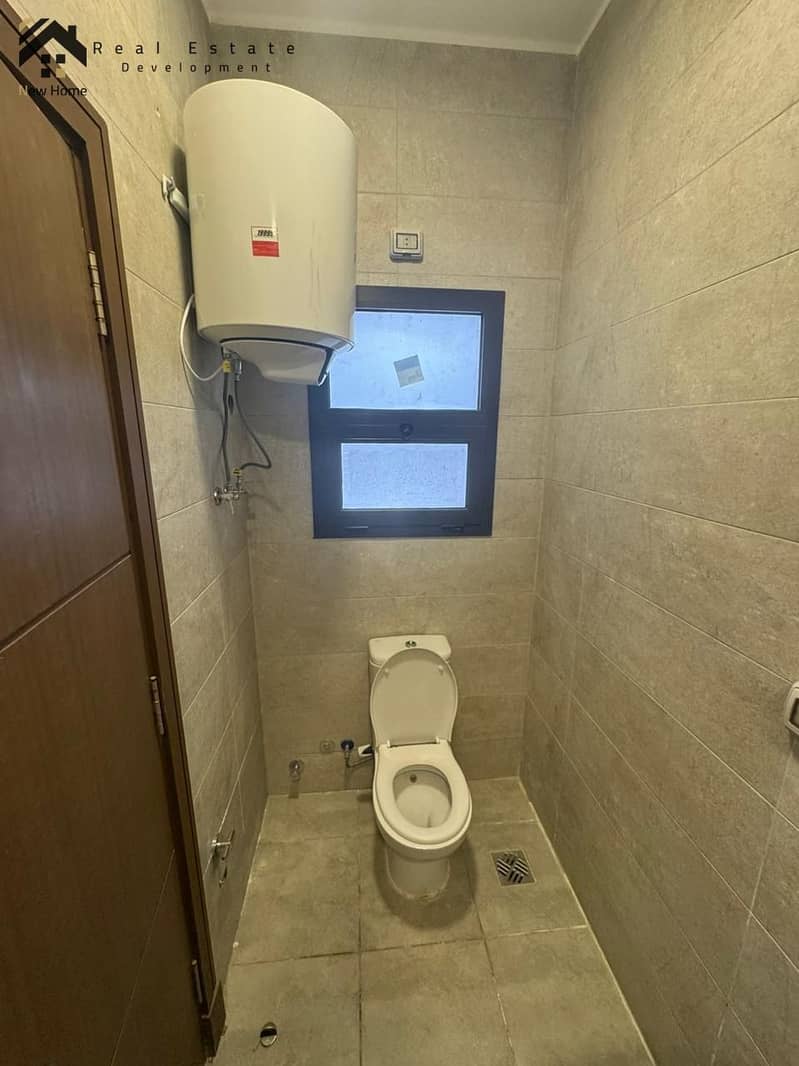 19 WhatsApp Image 2025-10-15 at 13.38. 49_cb39c393. jpg