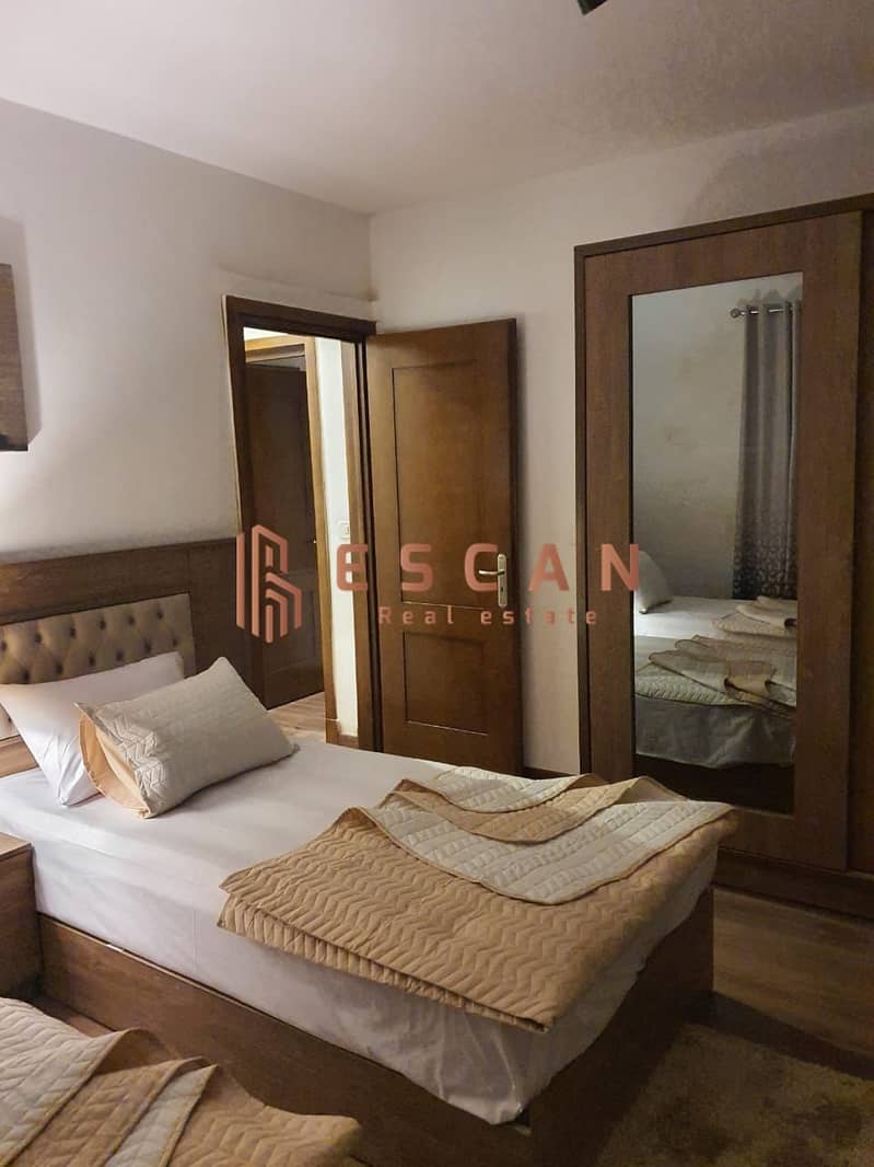 7 U853819 (12). jpeg