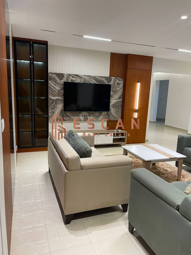 3 U561471 (16). jpeg