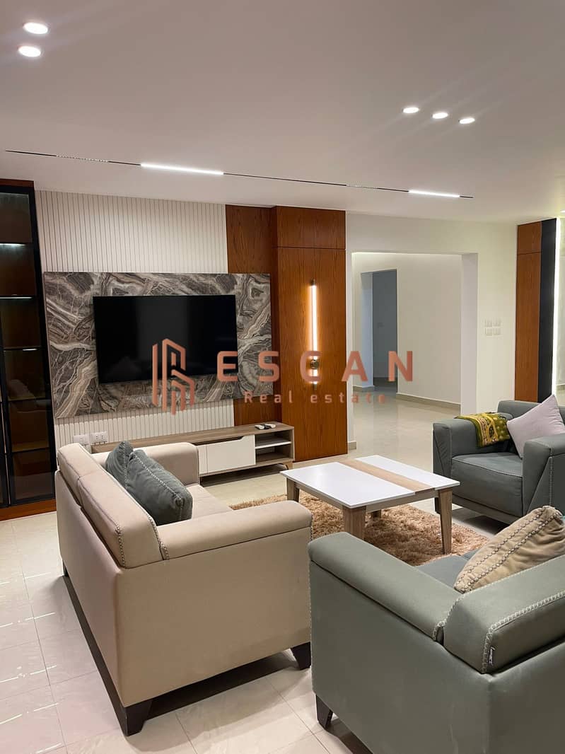 4 U561471 (17). jpeg