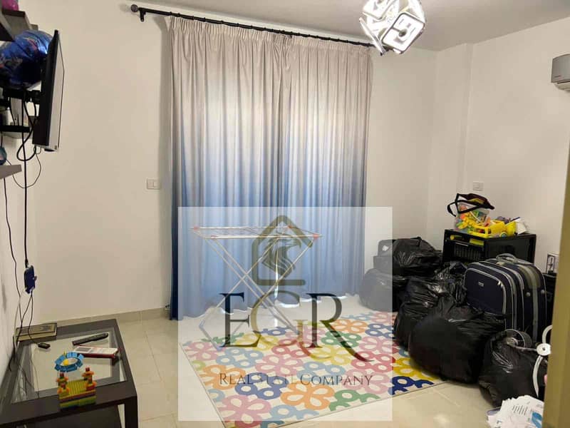 5 68c2757f-8da8-49b7-b0d7-b22609b2ca2d. jpg