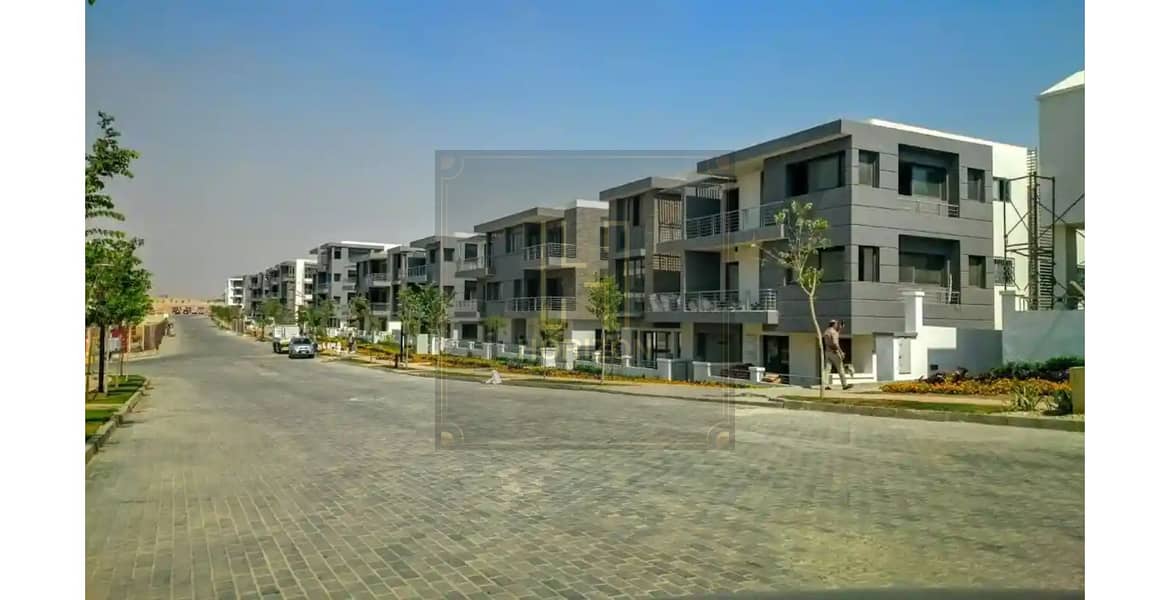 5 taj-city-new-cairo. jpg