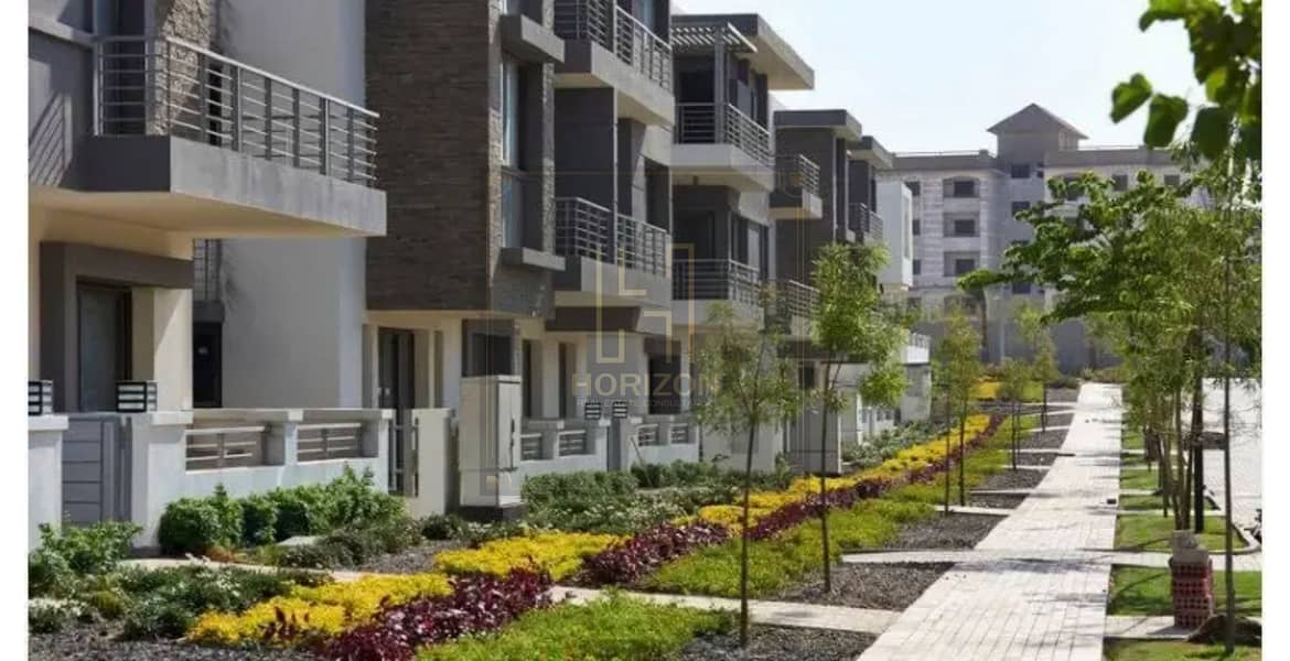 8 كمبوند-تاج-سيتي-التجمع-الخامس-1. jpg