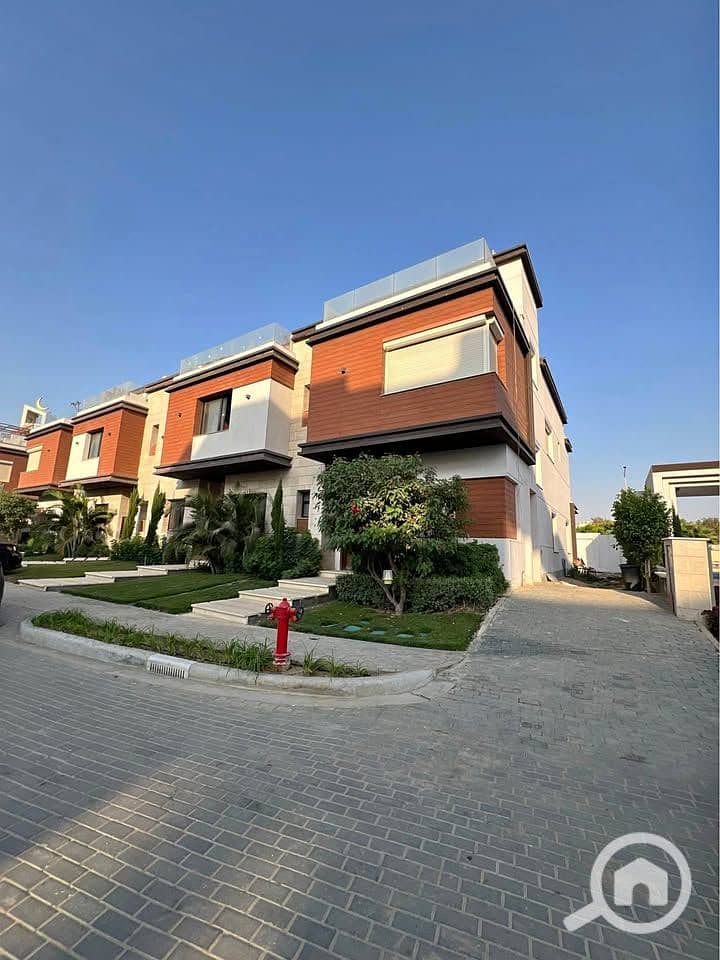 4 565661946_1340513094153929_5506200034185787910_n. jpg