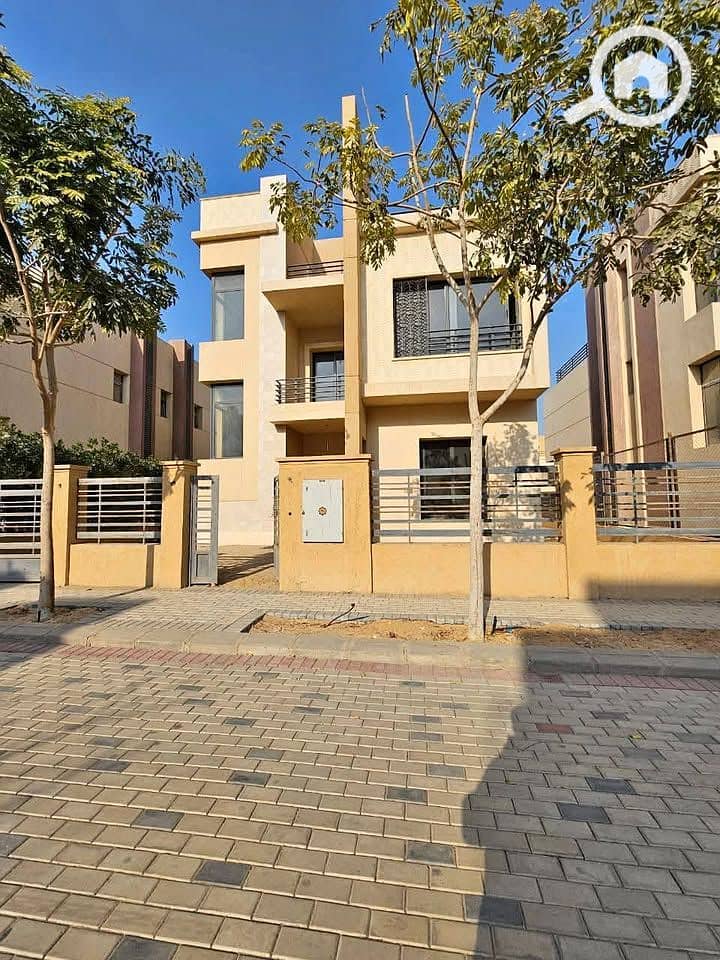 10 580131066_5143478605877173_2494512049208513435_n. jpg