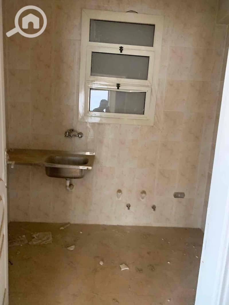 11 1229cf21-63bf-417d-b112-fc08775aa66b. jpg