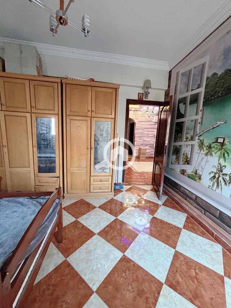 4 e71c32ef-2e8a-4596-9bc5-cc7c0986856c. jpg