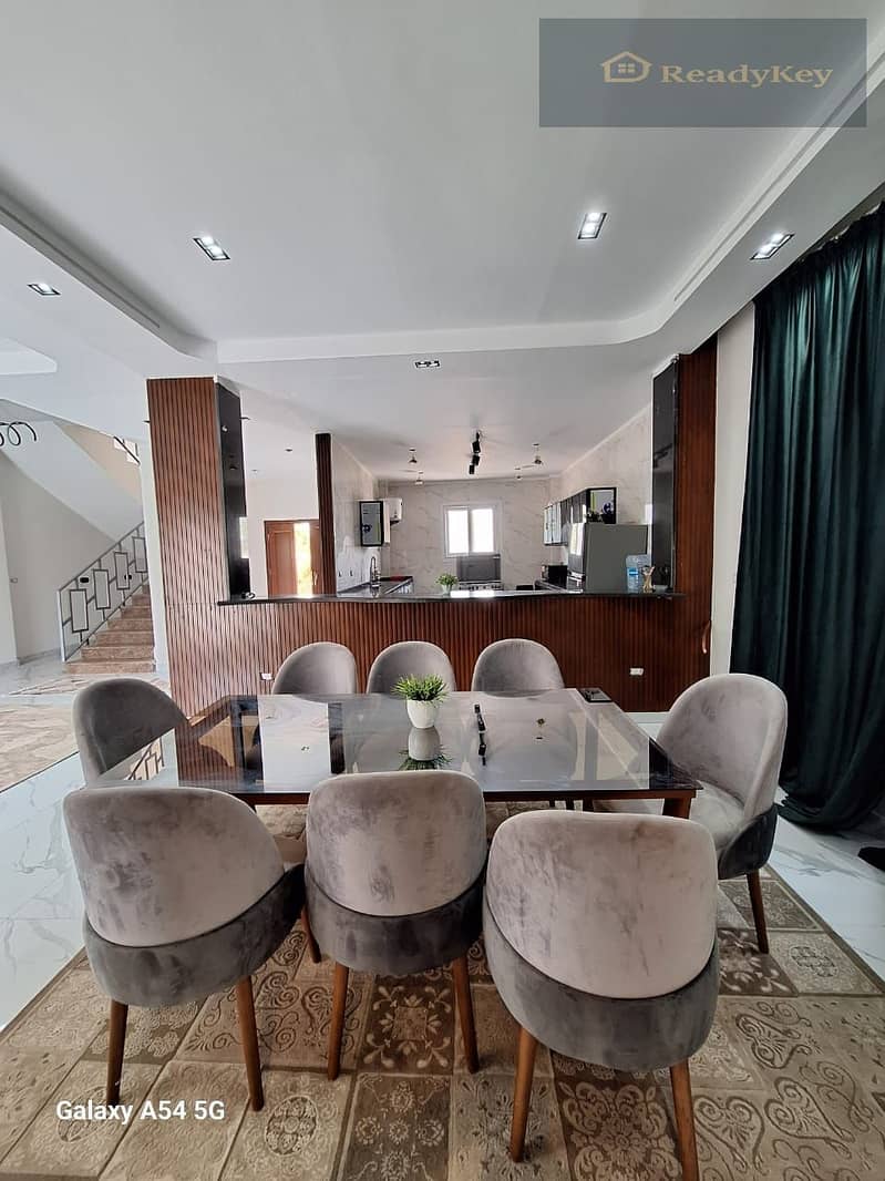 1000290810. jpg 1000290810. jpg