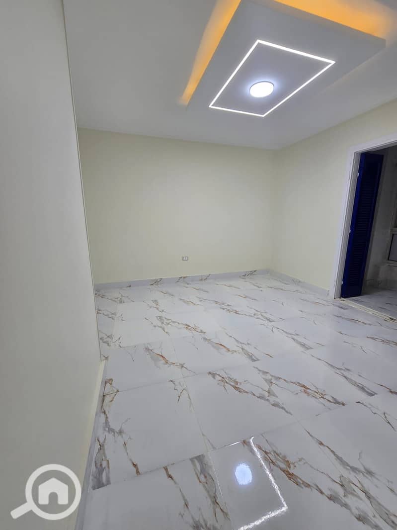 4 WhatsApp Image 2025-11-12 at 10.00. 32 (2). jpeg