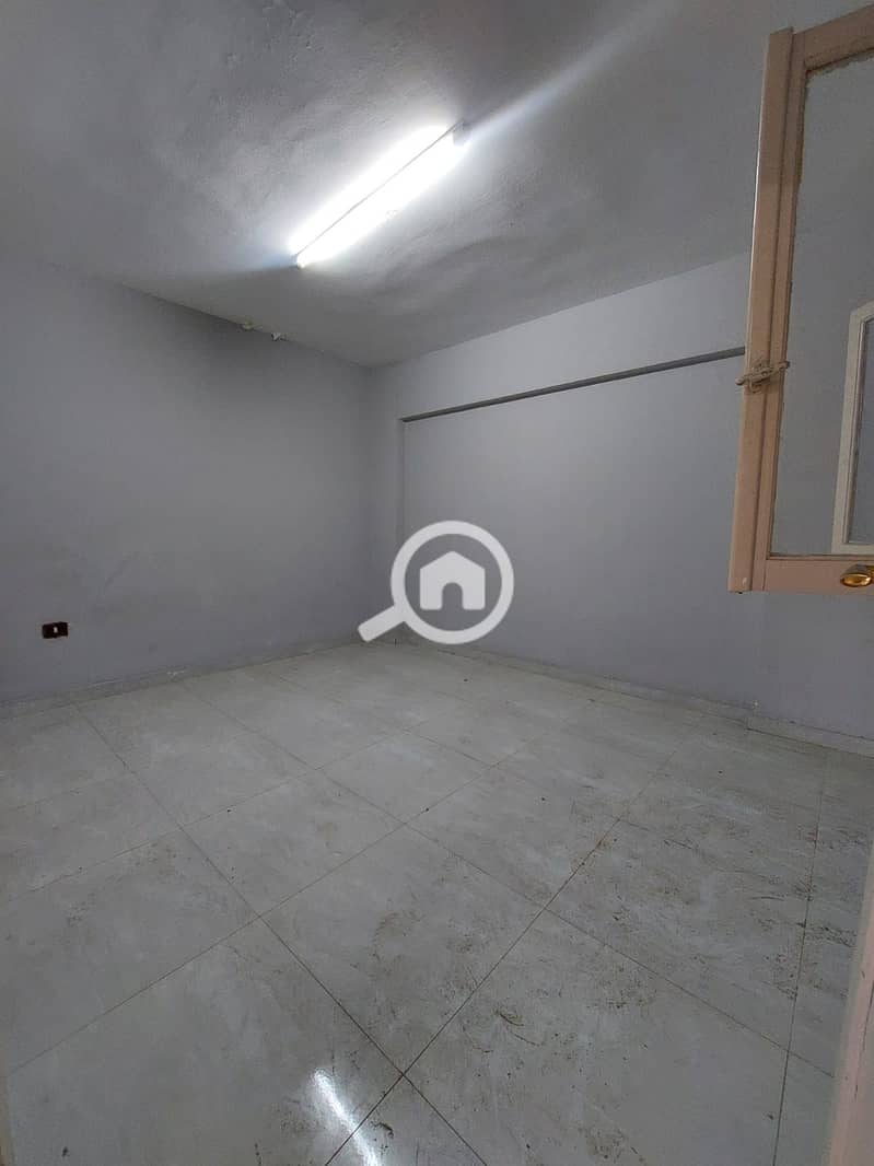 2 WhatsApp Image 2025-11-10 at 10.48. 15 (1). jpeg