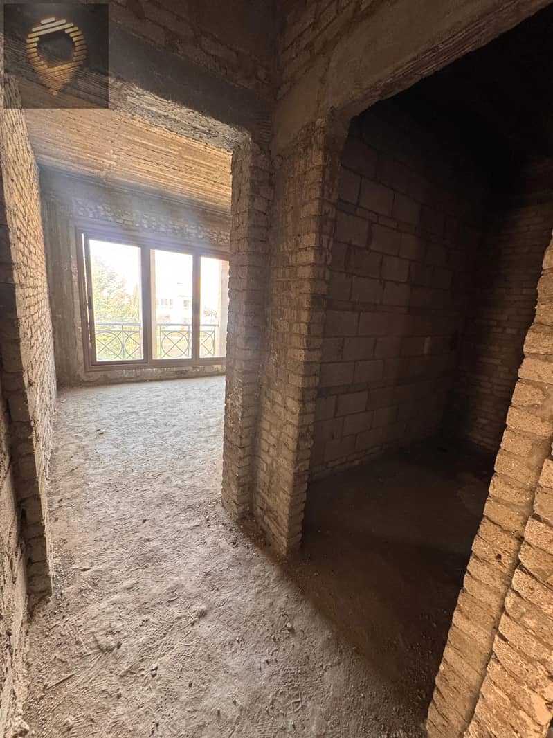 12 WhatsApp Image 2025-11-14 at 23.24. 30_6674bab3. jpg